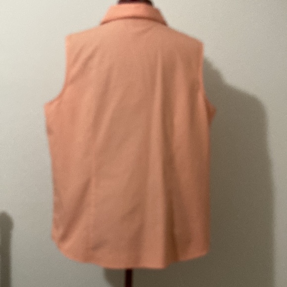 Westbound gold label Size 18 sleeveless non-iron buttoned down peach blouse - Picture 2 of 9